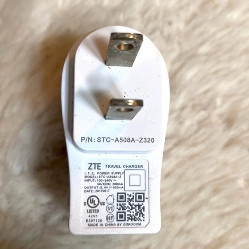 TRAVEL POWER SUPPLY ADAPTER